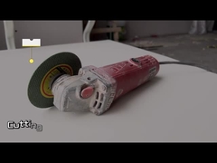 インテリアの装飾壁パネルを設置