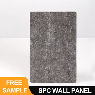SPC 壁パネル 新しいイノベーション 600*2440*4mm 防水石 プラスチック 環境に優しい 木 穀物 縫い目のないロック 内装板 浴室用